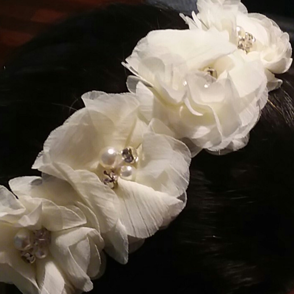 Flower Girl Rhinestone Pearls Ribbon Set - Picture 5 of 9
